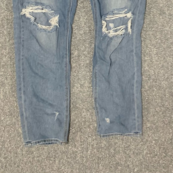 American Eagle Mom Jeans - Picture 2 of 5